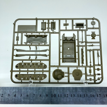 M4A1 Sherman Tank (Late War) - American - New On Sprue - Flames of War Y157