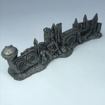 Wall Barricade Urban Scenery - Model for Scale only - Warhammer 40K C2953