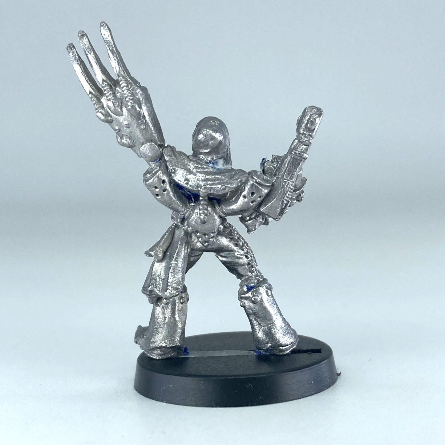 db295071-36b0-4820-8258-1e6807aa5bf4