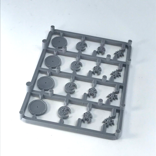 Classic Orcs & Goblins Shield Sprue - Warhammer Fantasy Games Workshop C4744