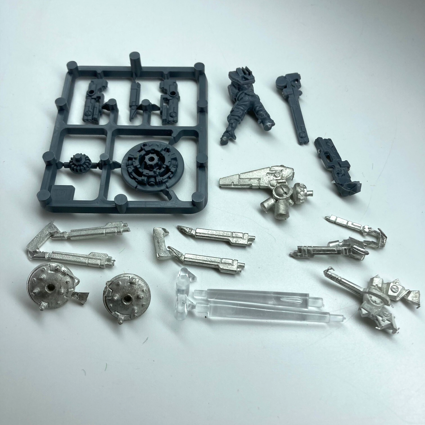 e09bf52e-8e81-474e-a2b1-a29428ce719c