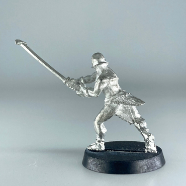 Berserker Uruk Hai - Isengard - Warhammer / Lord of the Rings Metal X3655