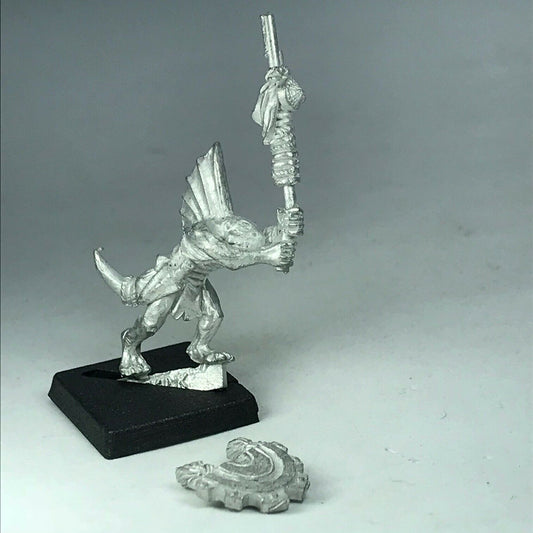 Metal Classic Skink Standard Bearer Command - Warhammer Fantasy X8004