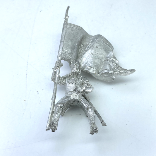 e4703193-7925-4aa5-8a01-b4f5e5206674