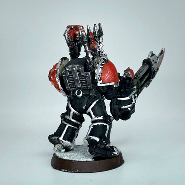 e5af114b-23c0-4ddc-9e32-73d6a33dea85