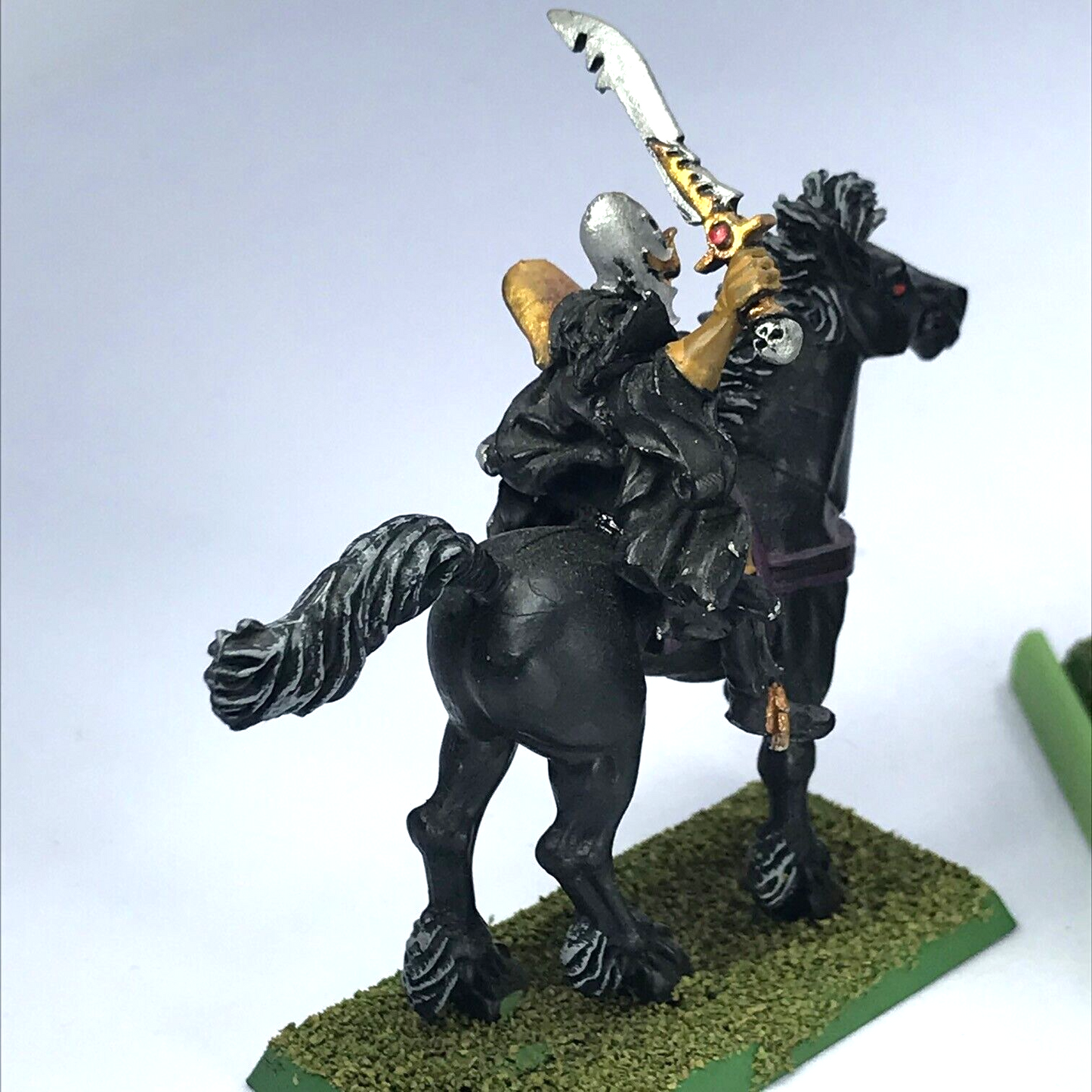 Dark Elves Dark Rider Regiment & Tray - Games Workshop Warhammer Fantasy Painted