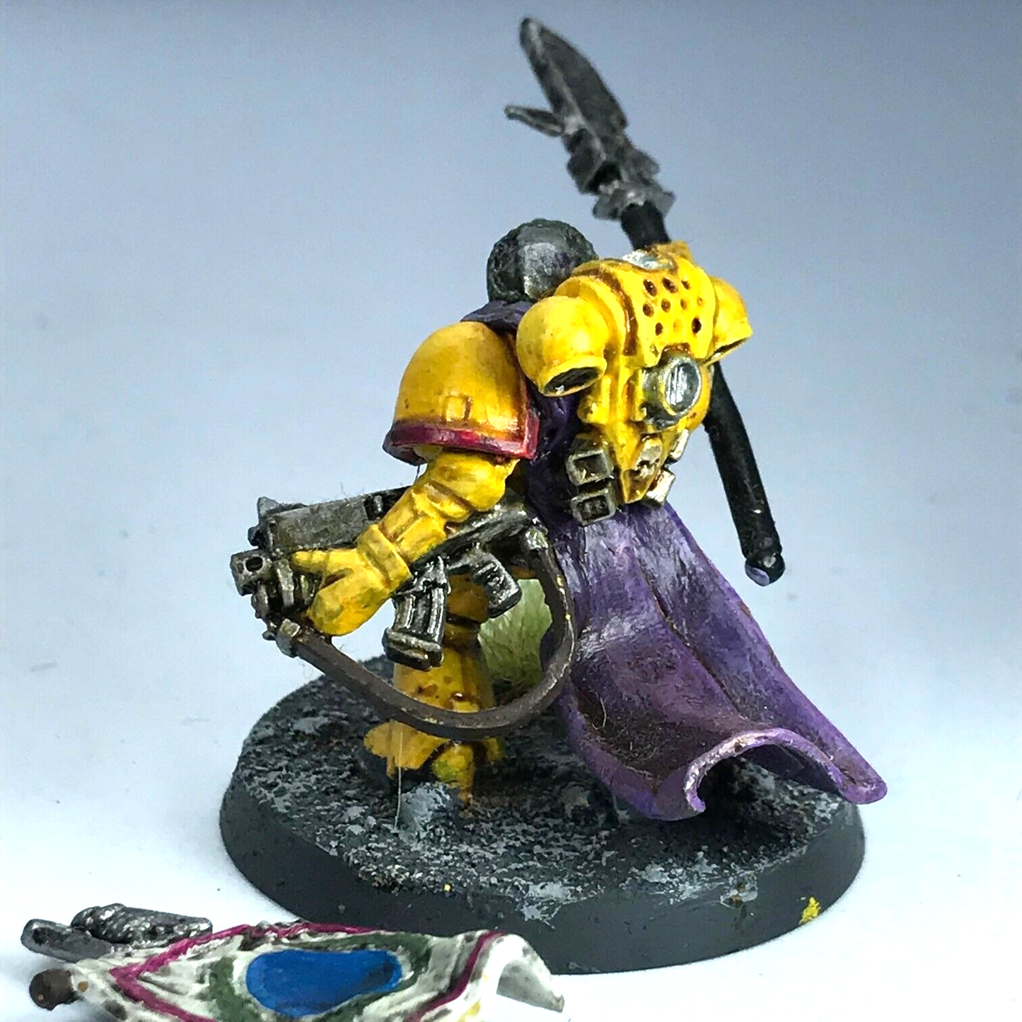 Imperial Fists Captain Space Marines - Painted - Warhammer 40K C3311