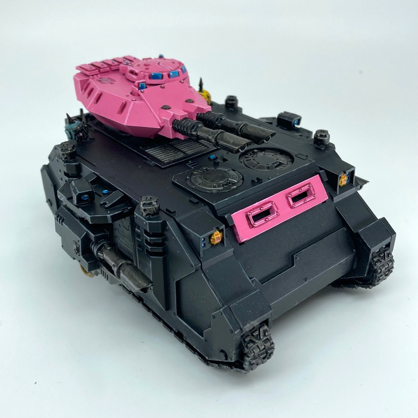 ef945304-c77a-46fd-aa83-cb54e0b6f93b