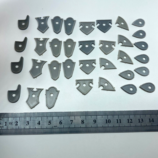 Classic Assorted Shields - Parts & Kitbash - Citadel Warhammer Fantasy X8683