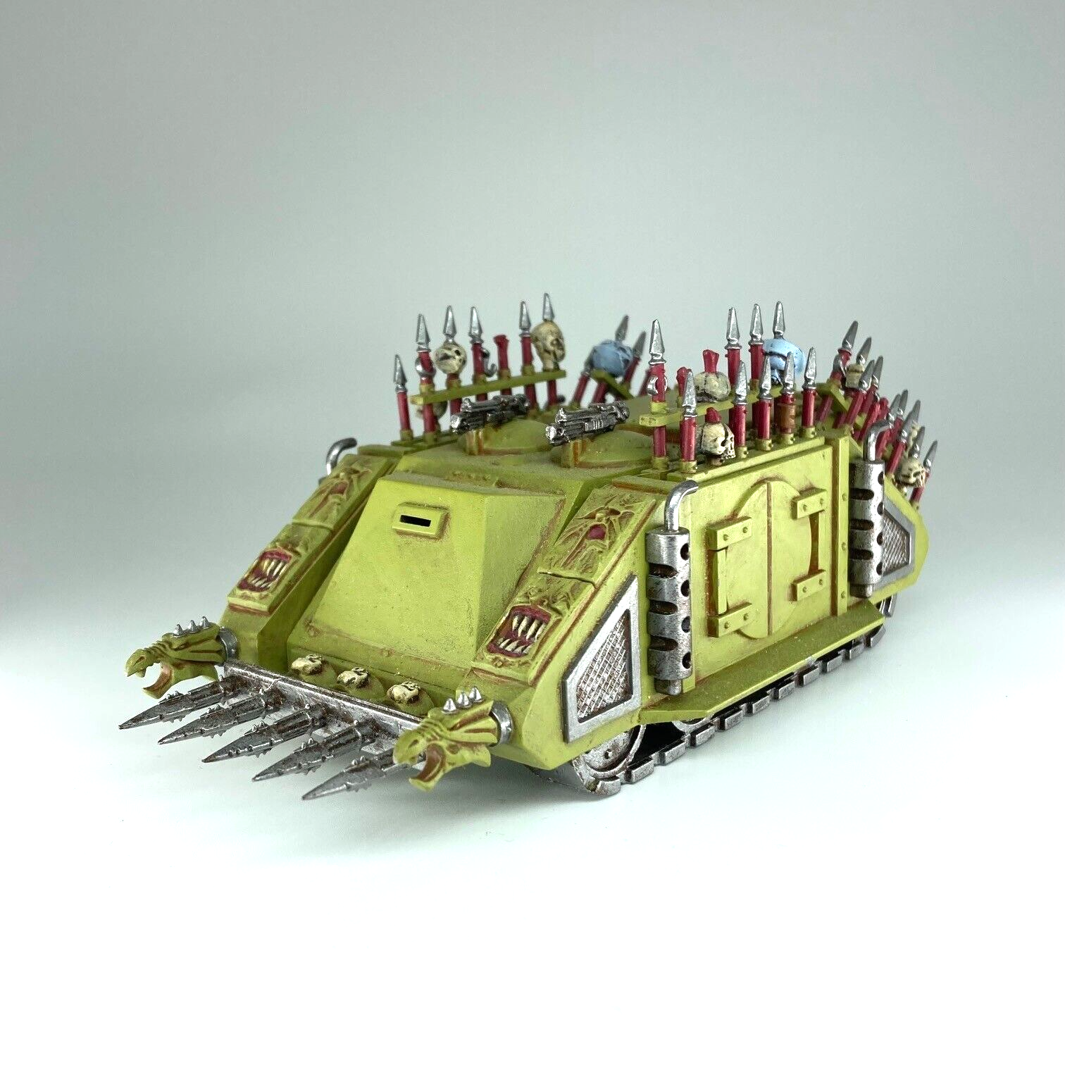 RHINO DU CHAOS Warhammer 40K 40000 Chaos space marines horus heresy EUR 60,00 - FR RHINO DU CHAOS Warhammer 40K 40000 Chaos space marines horus heresy EUR 60,00 - FR