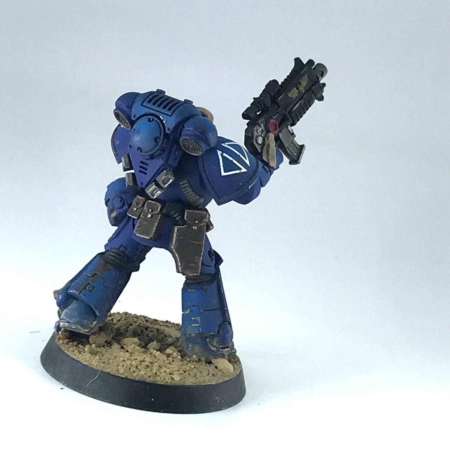 Ultramarines Primaris Lieutenant - Space Marines Warhammer 40K Painted C4552