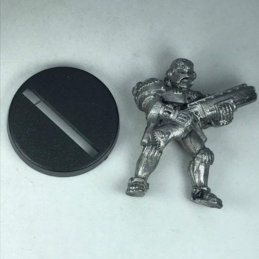 Metal Character with Shotgun - Necromunda Warhammer X10257