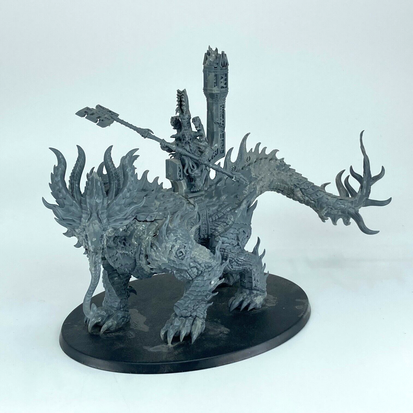 Auric Runefather on Magmadroth Fyreslayers - Warhammer Age of Sigmar