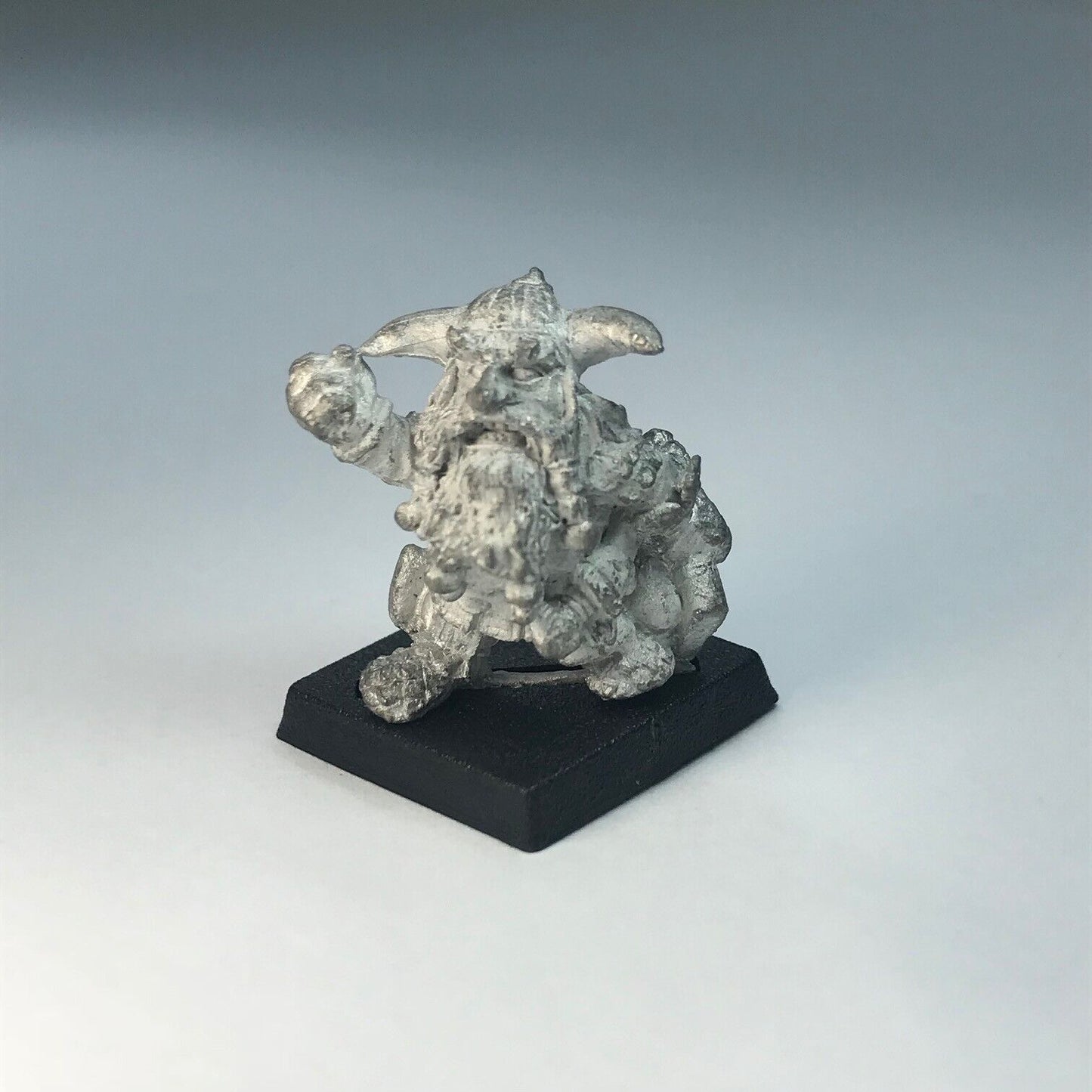 Metal Classic Dwarf Warrior - Warhammer Fantasy X6290