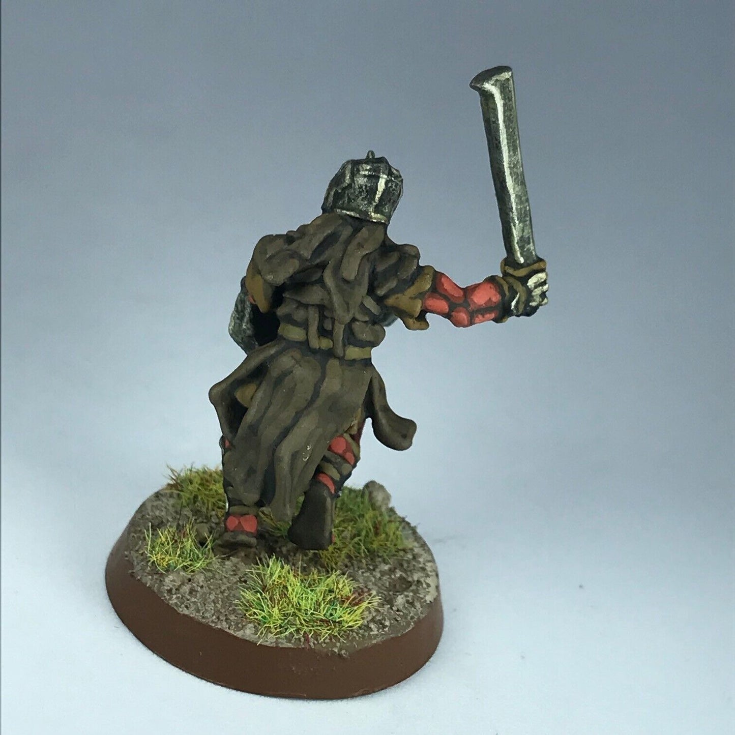 Metal Uruk Hai Scout - Painted - LOTR / Warhammer / Lord of the Rings X9798