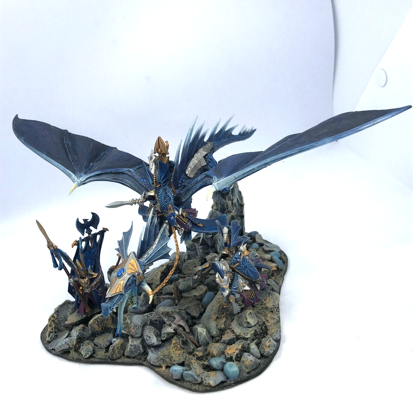 High Elves Diorama - Lord on Dragon / Mounted / Dismounted Warhammer Fantasy