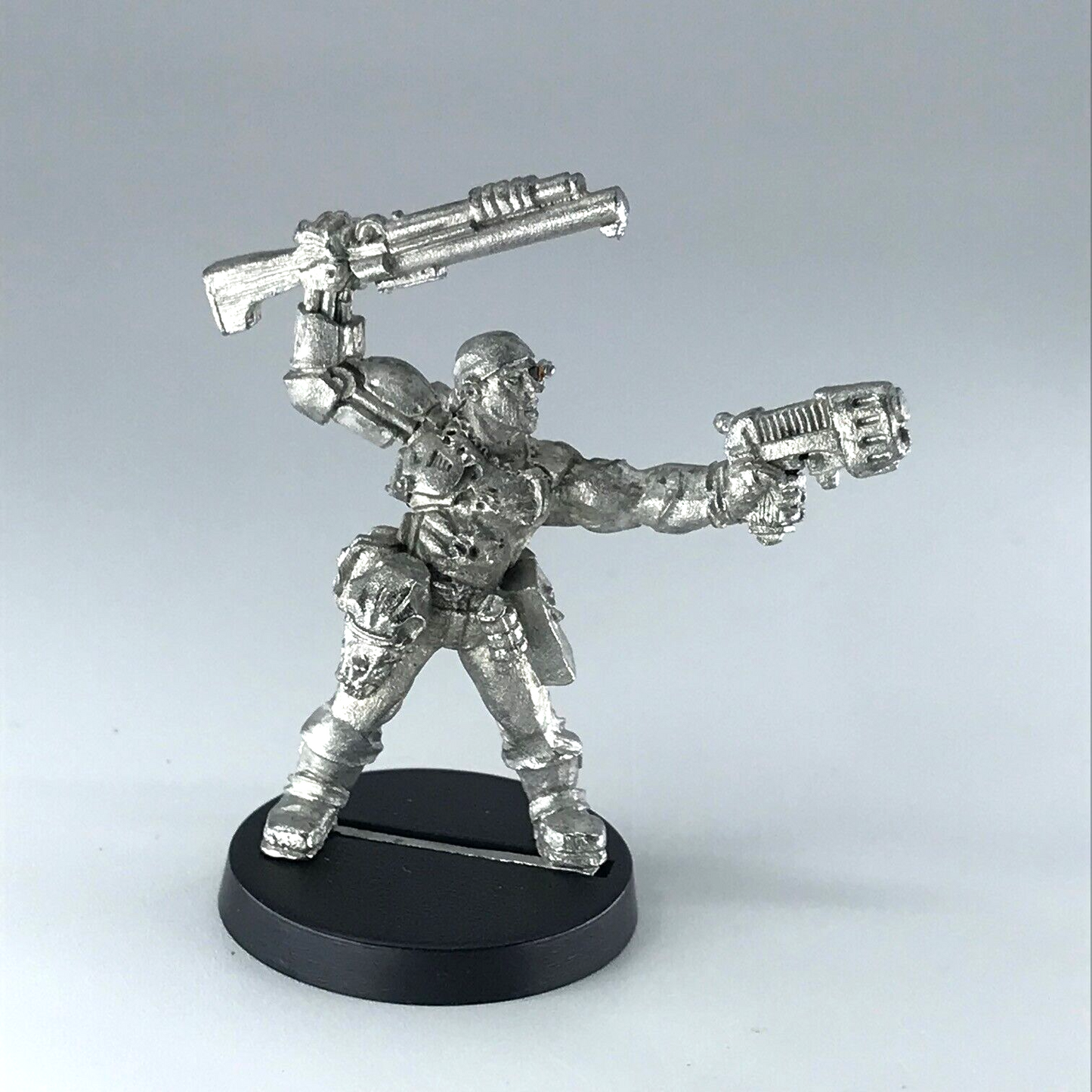 Colonel Iron Hand Straken Catachan Imperial Guard - Warhammer 40K Metal X11166