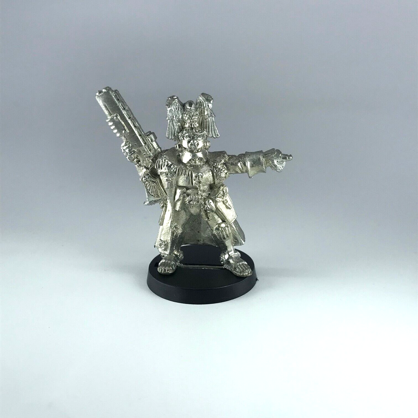 Adeptus Arbites Leader / Sergeant - Necromunda Warhammer Classic Metal X6384