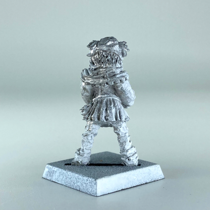 Citadel Villagers & Townsfolk - Games Workshop  Classic Metal X7513