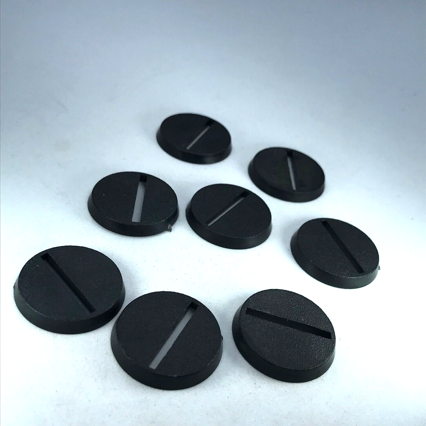 X8 Original GW 2003 25mm Round Bases Slotta - Warhammer 40K / LOTR X5559