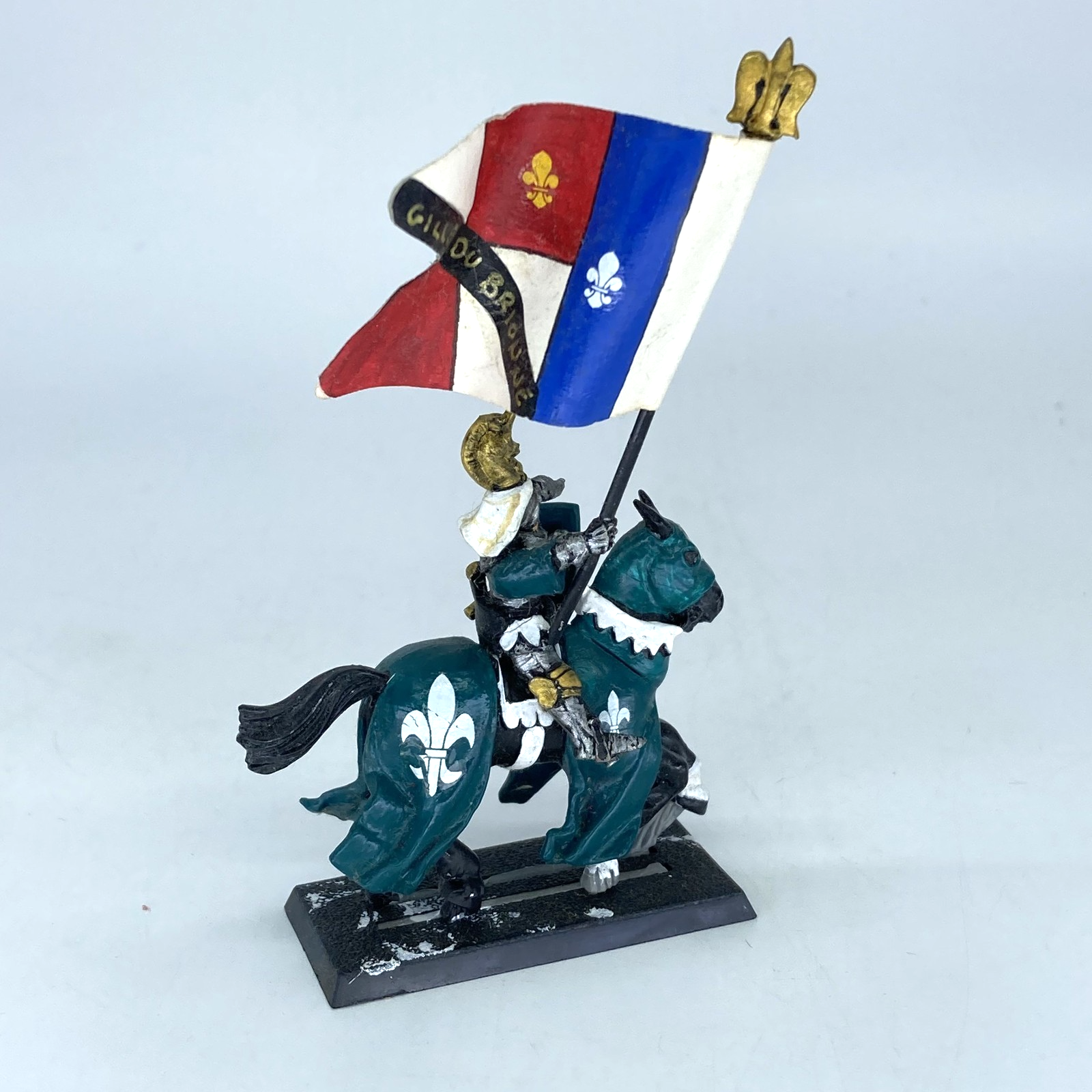 0b272218-31c8-4d4b-a5ab-5457379fe202