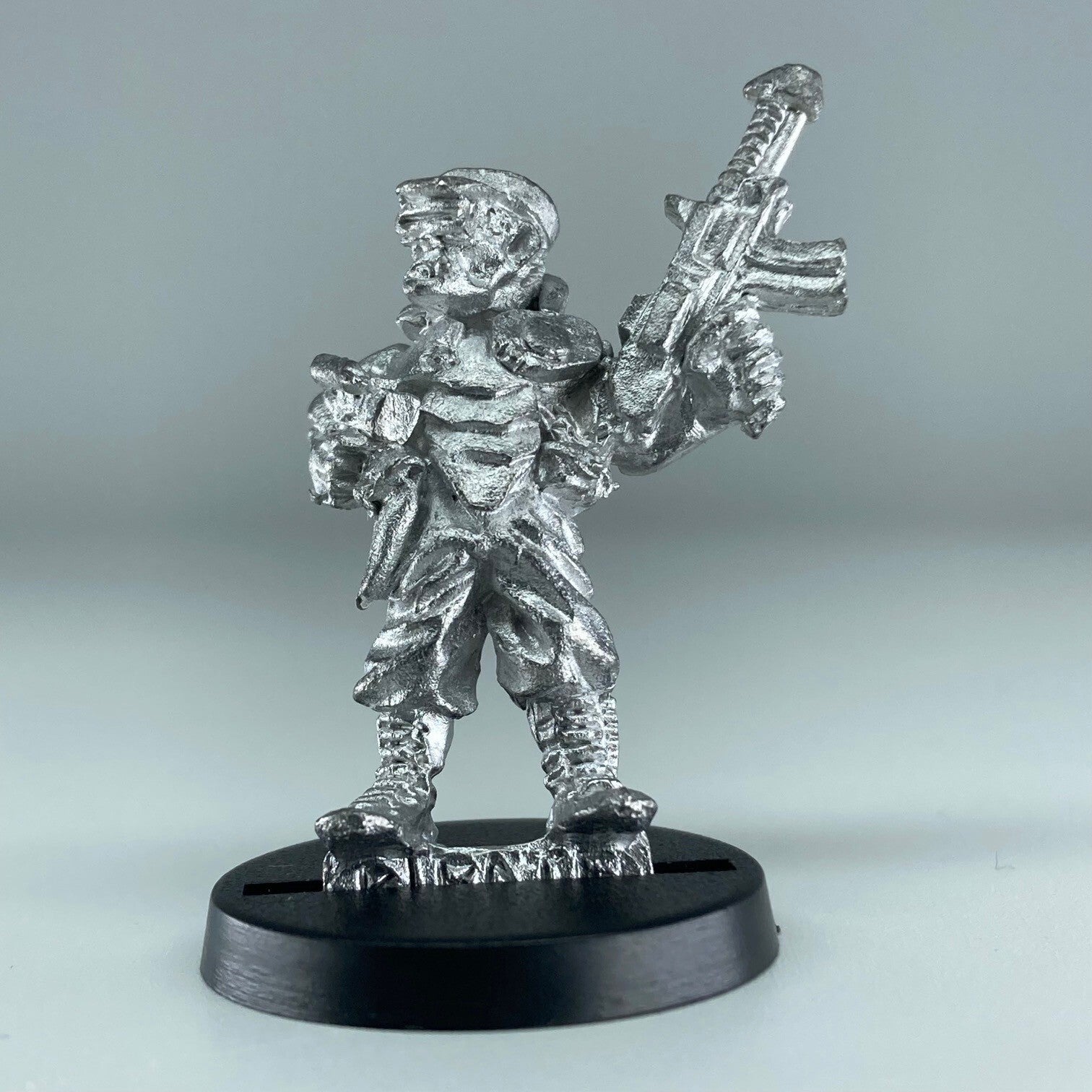 Renegade pirate - rogue trader - citadel warhammer 40k classic metal x4320