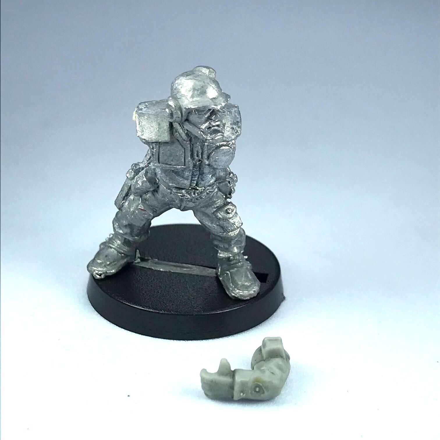 Classic metal rogue trader imperial trooper dated 1988 - warhammer 40k x12714