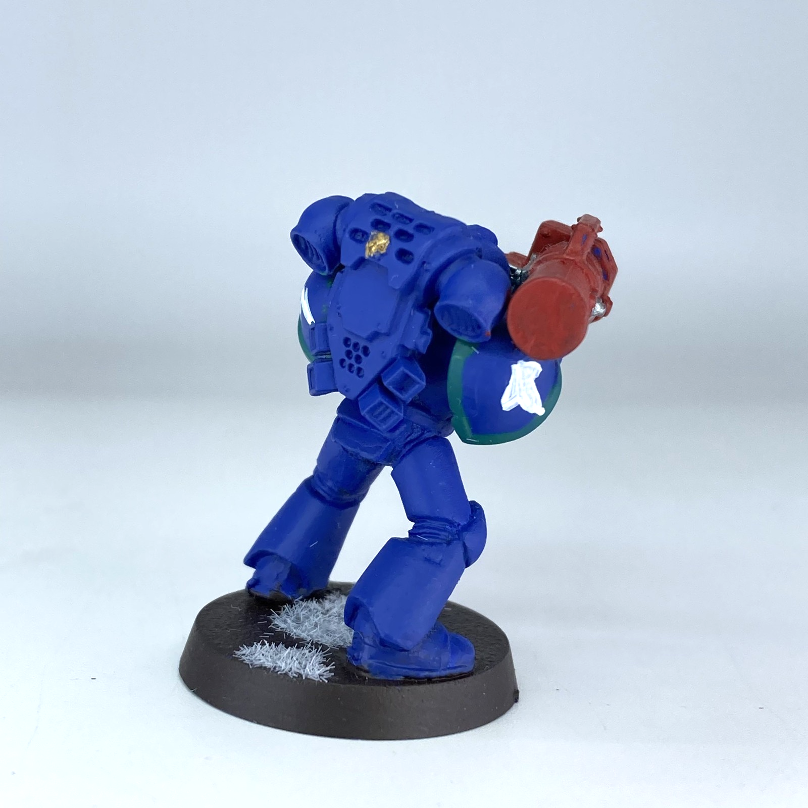 0e3194a7-8a0e-413b-b842-90f140e6a77b