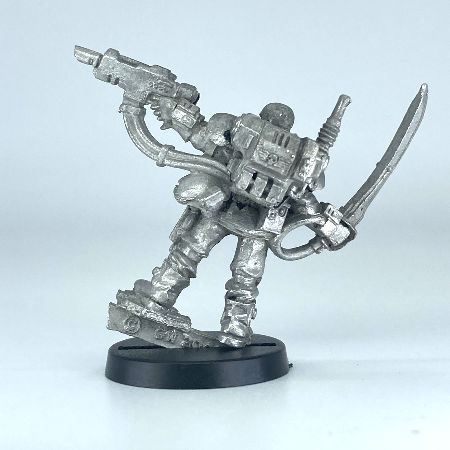 10082acc-cfbe-49b2-9318-53f14e2a43bc