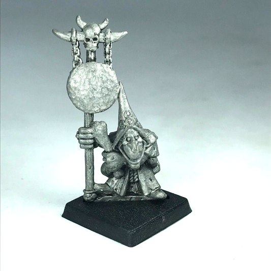 Classic Metal Night Goblin Standard Bearer - Warhammer Fantasy X5950