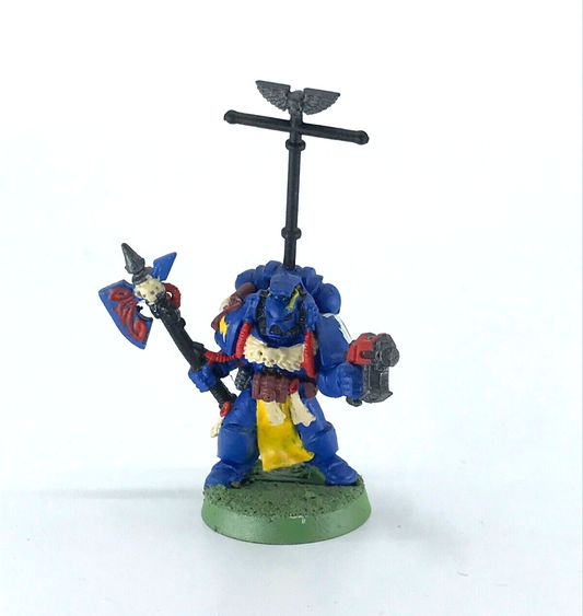 Ultramarines Librarian with Axe Space Marines - Warhammer 40K Metal C4933