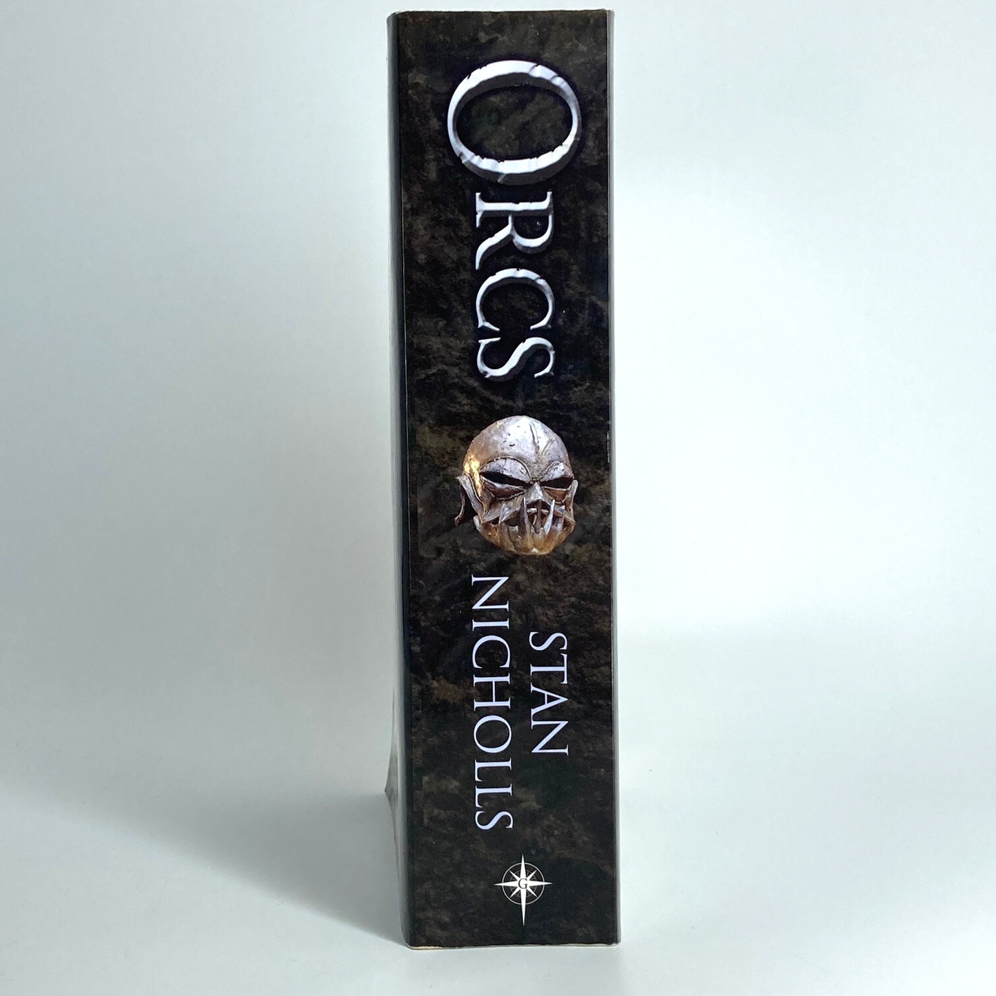 Orcs: The Omnibus Edition 2004 - Stan Nichols - Gollancz Orion Books M701