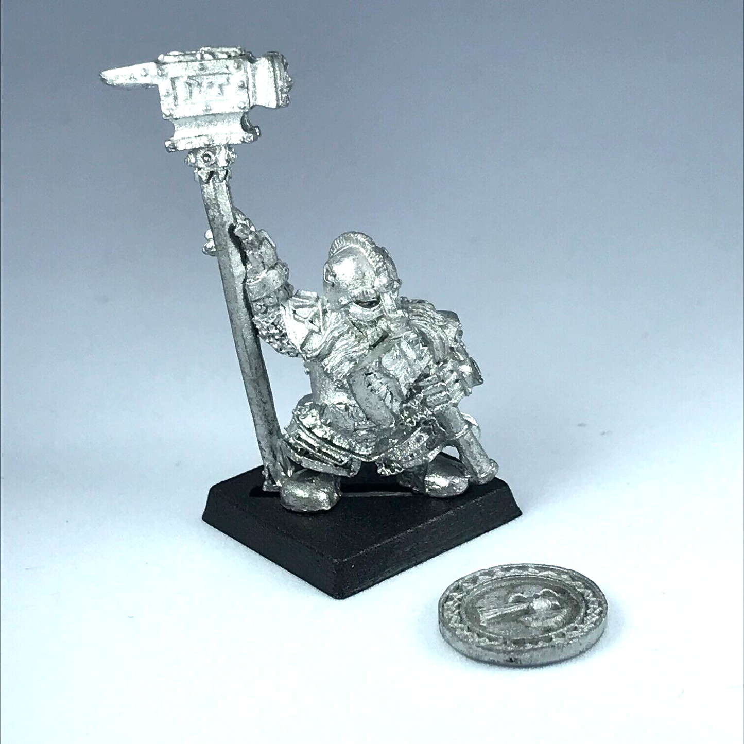 Classic Metal Dwarf Ironbreaker Standard Bearer Warhammer Citadel Fantasy X12690