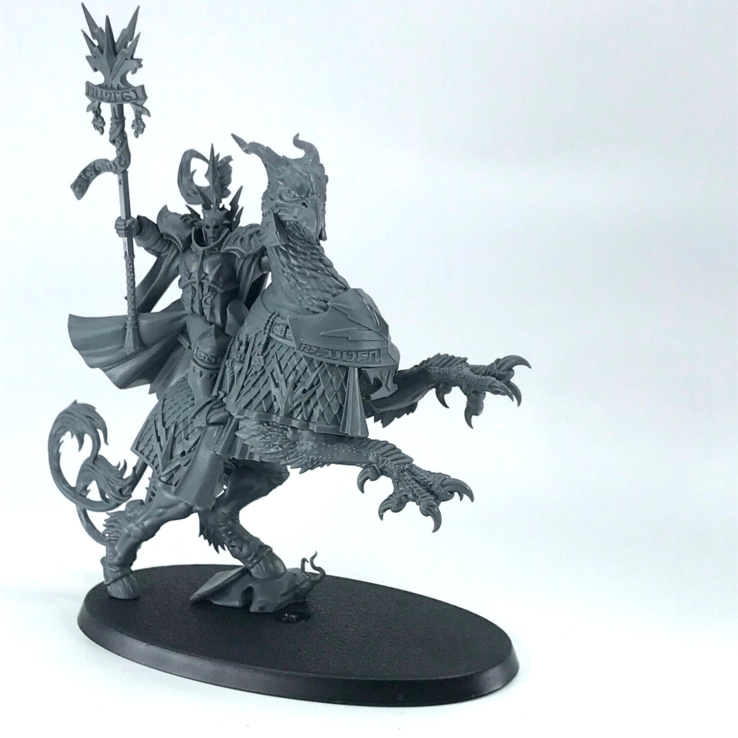 Masters of the Sacrosanct Stormcast Eternals - Warhammer Age of Sigmar 3