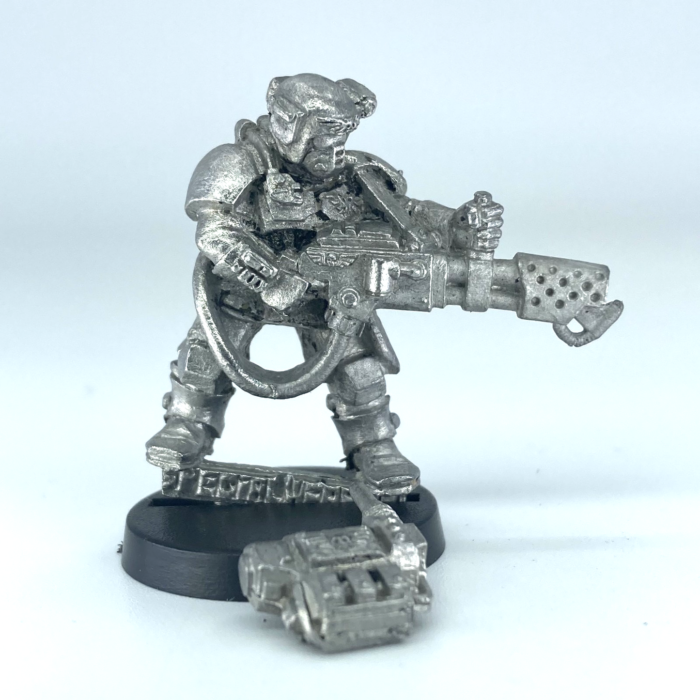 1a8cd845-baff-428d-a997-ece7c417cc37