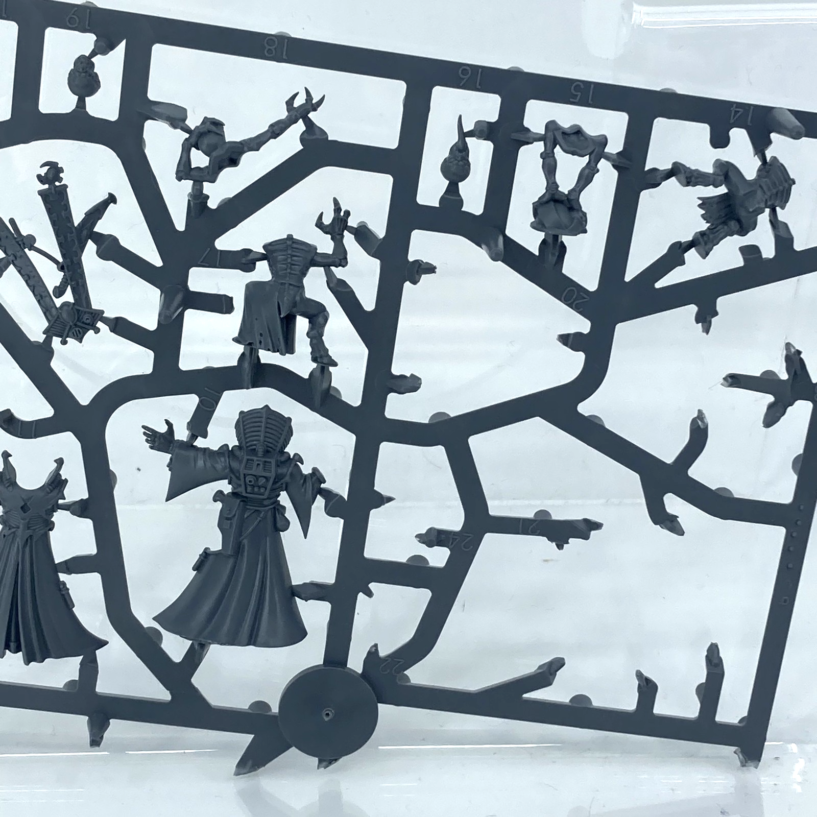 1aa299fb-e171-4a9e-9001-4eb69883f3c6