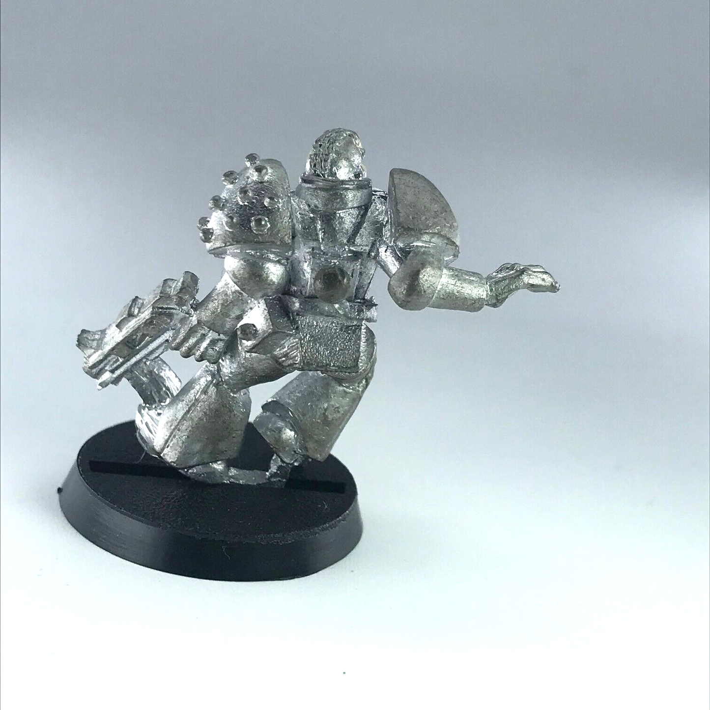 Space Marines Trooper Rogue Trader - Warhammer 40K Classic Metal X10011