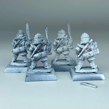 Giak Attacks - Lone Wolf - Orcs & Goblins - Broken Sword Warhammer Metal X2377
