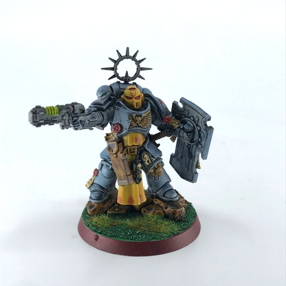 Lieutenant with Storm Shield Space Wolves Space Marines - Warhammer 40K C4443