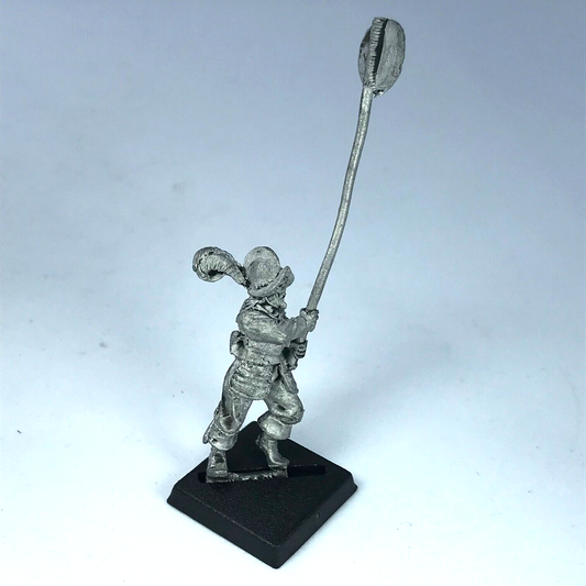 Dogs Of War Pirazzo's Lost Legion Standard Bearer - Warhammer Fantasy X11183