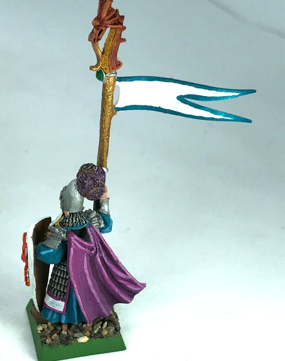 High Elves Elf Standard Bearer Command - Painted - Warhammer Fantasy C119