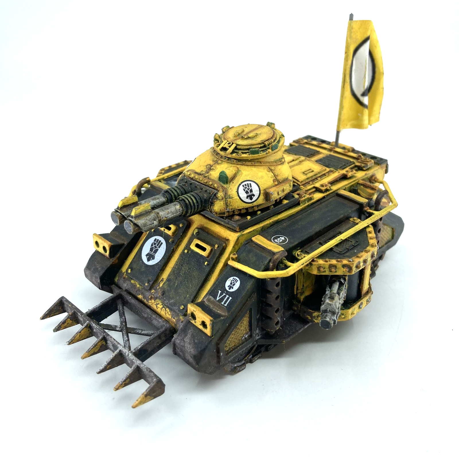 Predator imperial fists - rogue trader warhammer 40k games workshop painted (2)