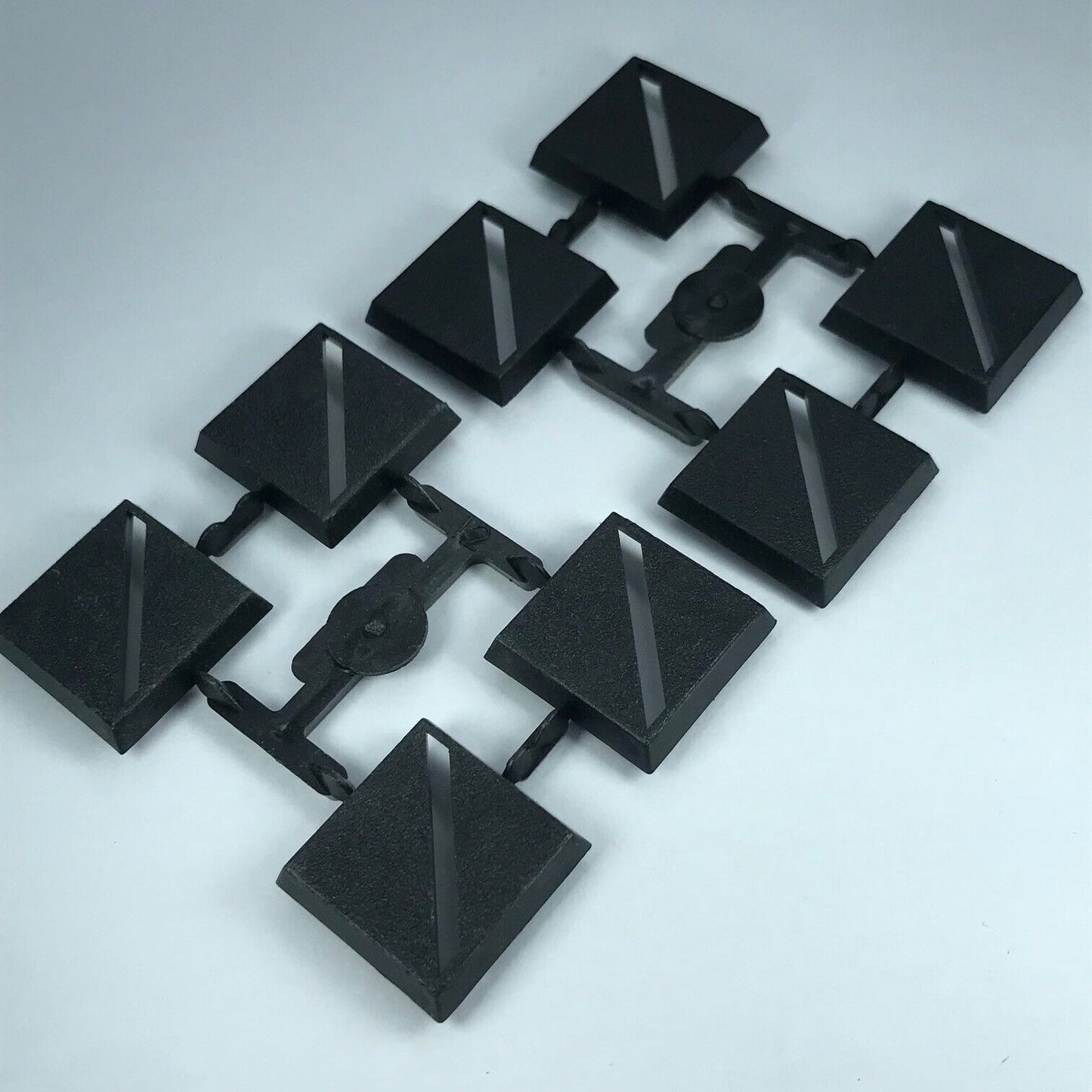 X8 Original GW 2003 20mm Square Bases Slotta - Warhammer Fantasy X1440