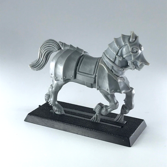 The Empire Armoured Horse Unpainted - Warhammer Fantasy Games Workshop X9598