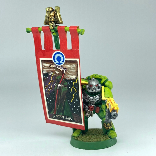 Space Marine Ancient - 2nd Edition - Painted Warhammer 40K Classic Metal C448