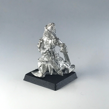 Armoured Elf with Sword - Citadel Warhammer Fantasy Classic Metal X9927