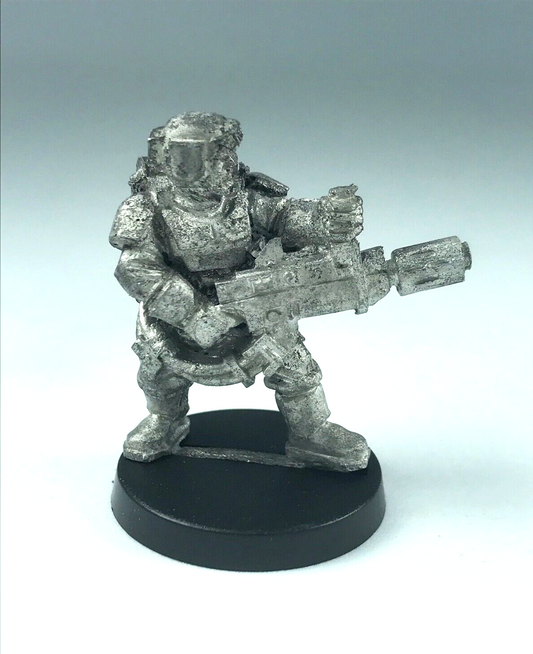 Imperial Guard Cadian with Melta Gun - OOP - Warhammer 40K Classic Metal X46