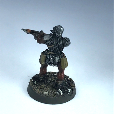 Uruk Hai with Crossbow - LOTR Warhammer Lord of the Rings Painted Metal X13126