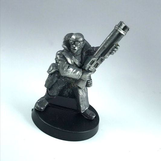 Delaque with Shotgun Necromunda - Classic Metal Games Workshop X3648