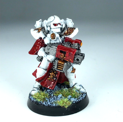 Sisters of Battle with Storm Bolter - Painted - Warhammer 40K Metal X1800